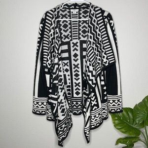 Abstract Black & White Cascading Open Front Duster Cardigan